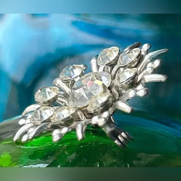 Vintage Atomic Starburst Rhinestone Silver Toned Brooch Measures - Picture 3 of 6